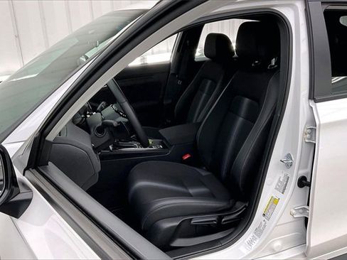 Certified 2025 Honda Civic Sport image 8