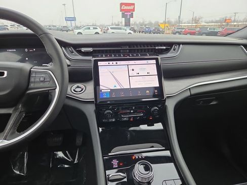 Used 2024 Jeep Grand Cherokee Limited 4xe image 29