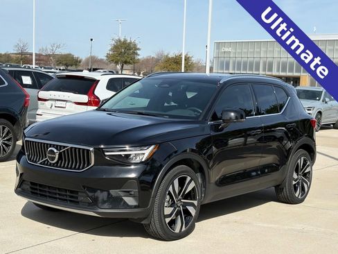 Certified 2023 Volvo XC40 B5 Ultimate w/ Protection Package Premier image 3
