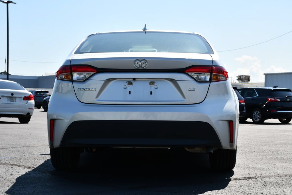 Used 2025 Toyota Corolla LE FWD image 6