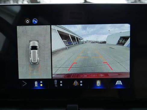 New 2026 Chevrolet Equinox ACTIV image 17