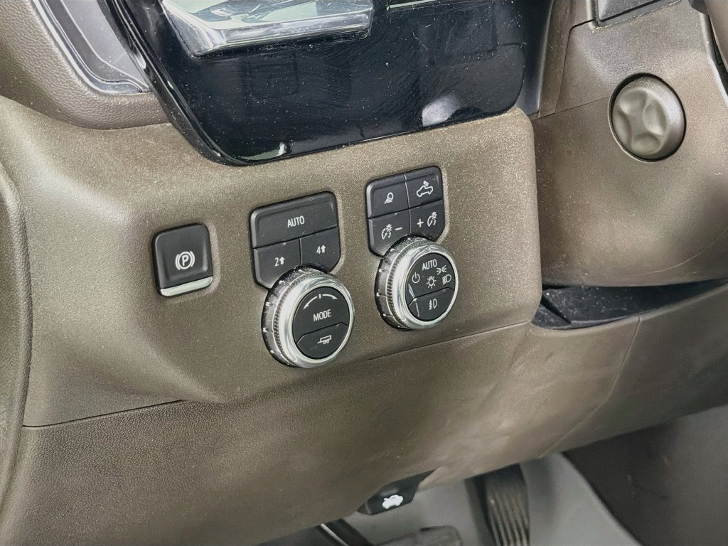 Used 2024 GMC Sierra 1500 SLT w/ SLT Premium Plus Package AWD/4WD image 13