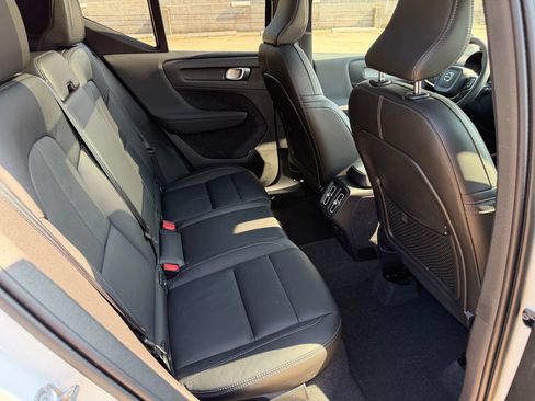 Certified 2023 Volvo XC40 B5 Plus w/ Protection Package Premier AWD/4WD image 25