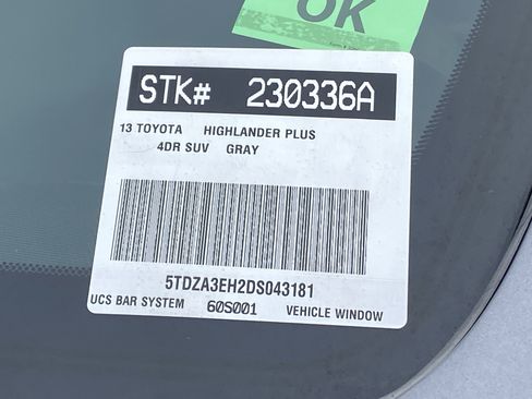 Used 2013 Toyota Highlander Plus FWD image 32