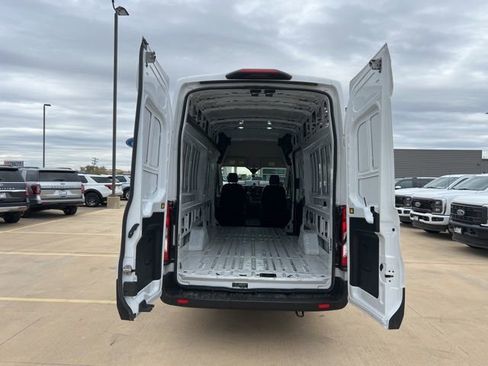 Used 2023 Ford Transit 250 148 High Roof Extended image 14