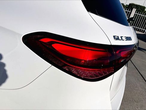 Used 2024 Mercedes-Benz GLC 300 GLC 300 image 29