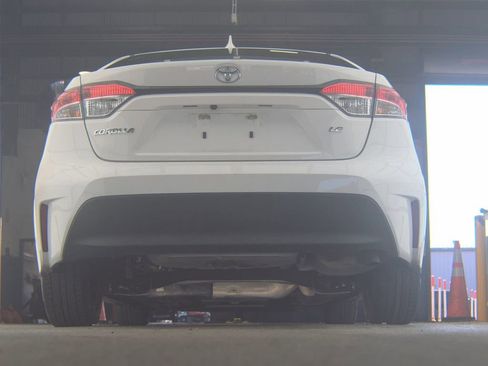 Used 2023 Toyota Corolla LE image 8