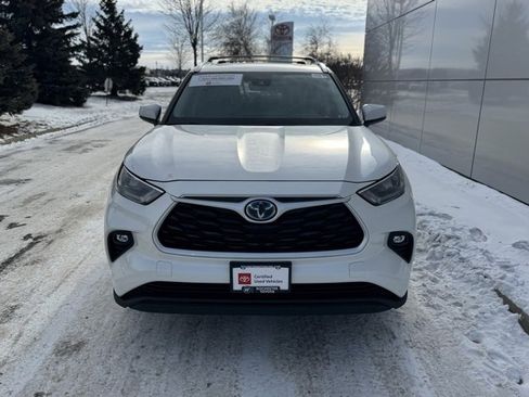 Used 2020 Toyota Highlander XLE image 38