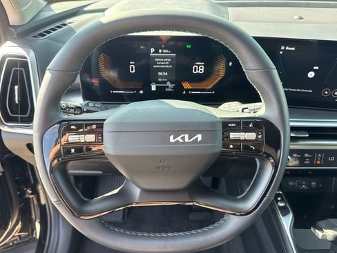 Certified 2026 Kia Sorento EX AWD/4WD image 18