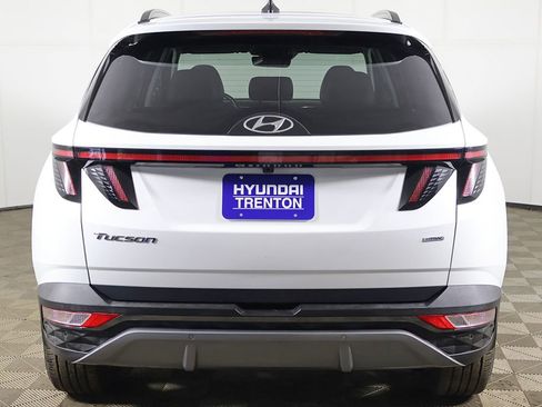 Used 2022 Hyundai Tucson Limited AWD/4WD image 17