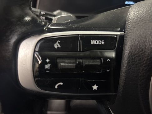 Used 2023 Kia Sportage EX image 18
