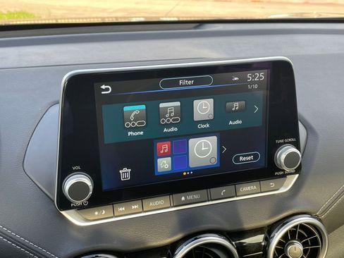 Used 2025 Nissan Sentra SV FWD image 21