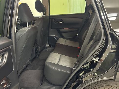 Used 2024 Nissan Rogue SV image 20