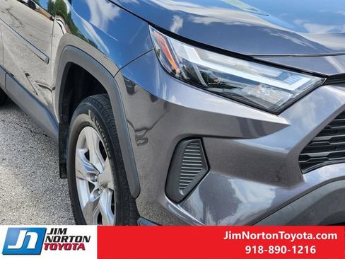 Used 2024 Toyota RAV4 XLE FWD image 9