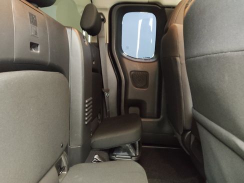 Used 2022 Nissan Frontier S w/ Technology Package image 19