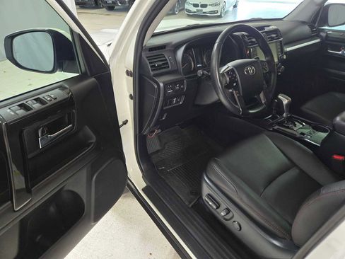 Used 2023 Toyota 4Runner TRD Off-Road Premium AWD/4WD image 19