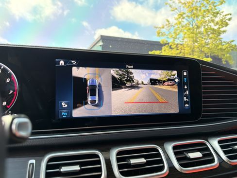 Used 2024 Mercedes-Benz GLE 53 AMG 4MATIC Coupe image 38