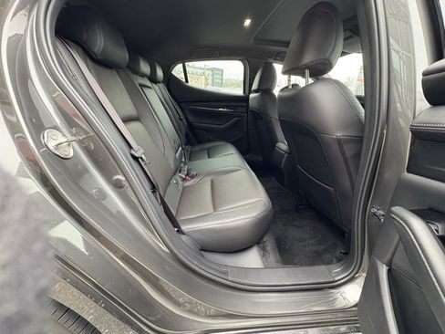 Used 2022 MAZDA MAZDA3 s image 18