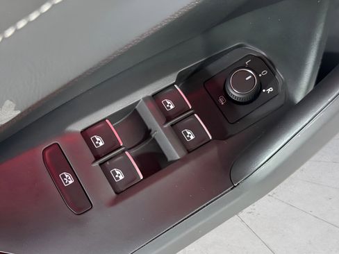 New 2025 Volkswagen Jetta SEL image 20