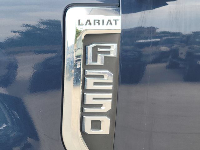 Used 2018 Ford F250 Lariat w/ Lariat Value Package AWD/4WD image 15