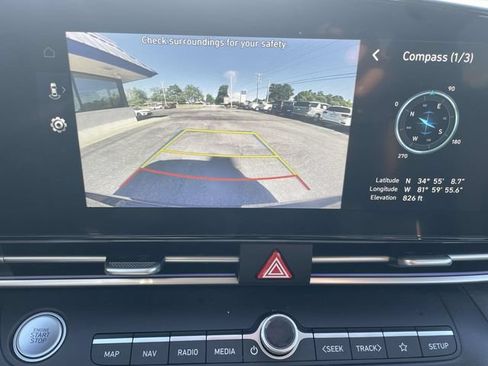 Used 2024 Hyundai Elantra SEL FWD image 23