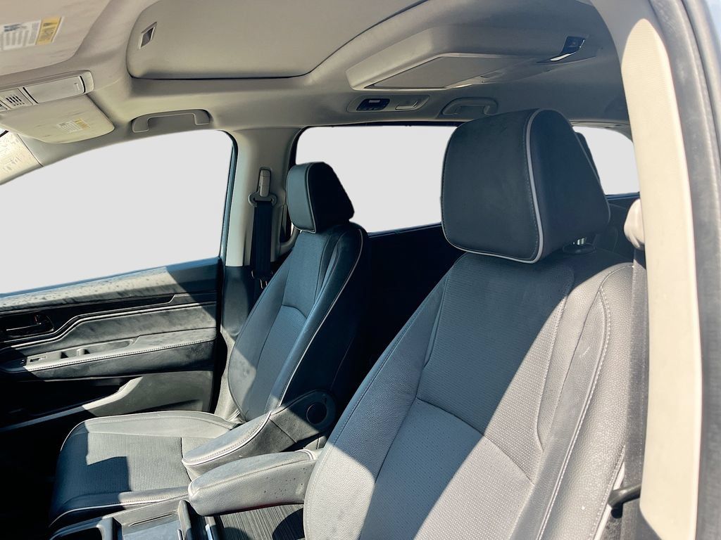 Used 2025 Honda Odyssey Elite image 20