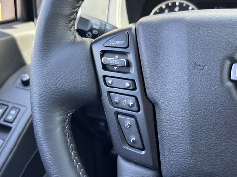 Used 2023 Nissan Frontier SV AWD/4WD image 24