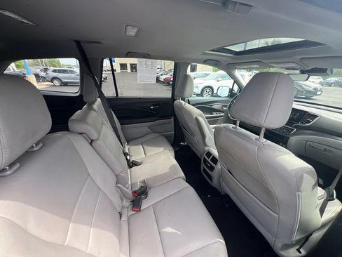 Used 2022 Honda Pilot EX-L image 11