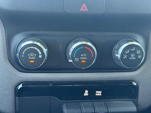 Certified 2024 RAM 1500 Tradesman w/ Night Edition AWD/4WD image 32