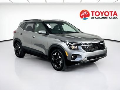 Used 2025 Kia Seltos EX