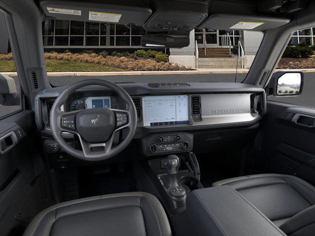 Used 2025 Ford Bronco Outer Banks w/ Sasquatch Package AWD/4WD image 9