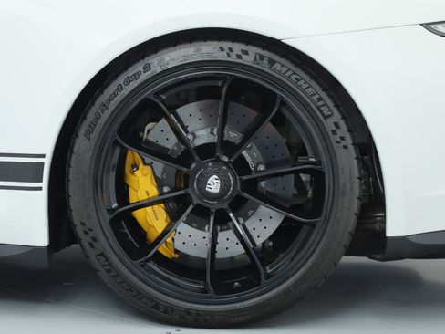 Used 2016 Porsche 911 R image 42