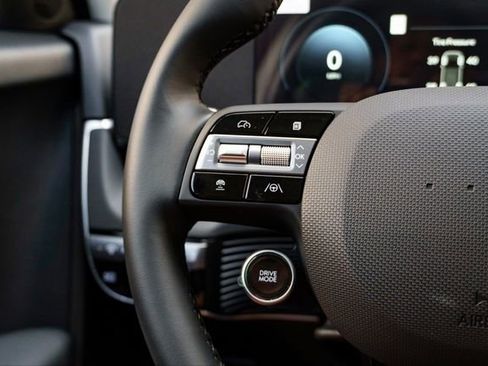 New 2026 Hyundai Ioniq 5 SE image 11