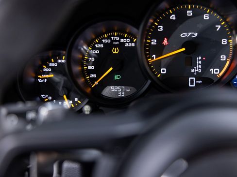 Used 2018 Porsche 911 GT3 w/ Sport Chrono Package image 39