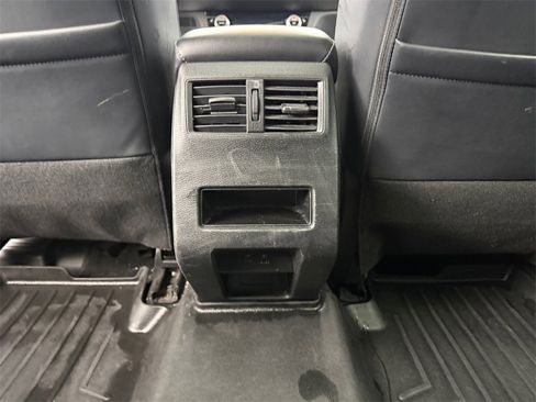 Used 2022 Mitsubishi Outlander SE image 30