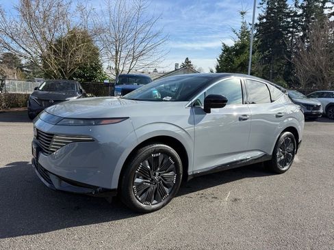 New 2025 Nissan Murano Platinum image 2