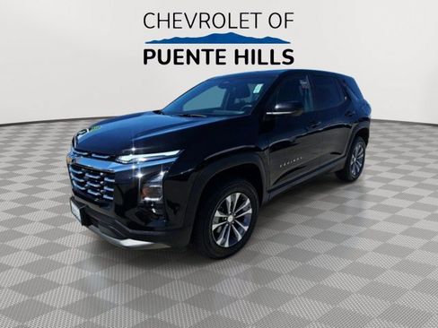 Used 2025 Chevrolet Equinox LT FWD image 4