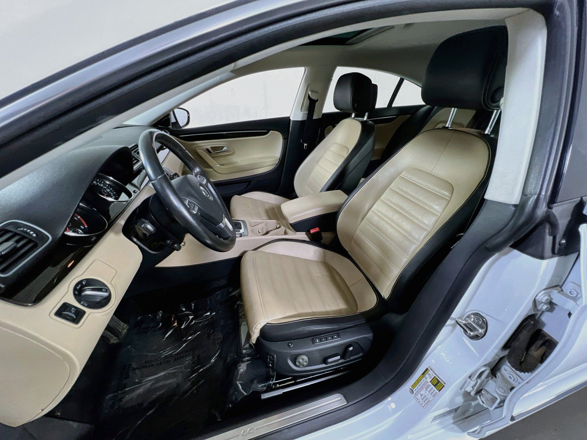 Used 2016 Volkswagen CC Executive AWD/4WD image 22