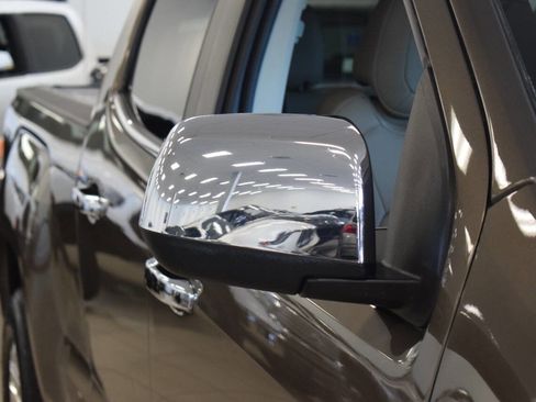 Used 2015 GMC Canyon SLT w/ Driver Alert Package image 14