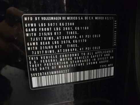 Used 2021 Volkswagen Tiguan SE image 33