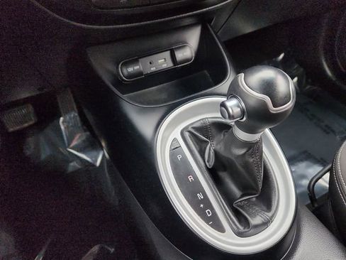 Used 2016 Kia Soul image 41