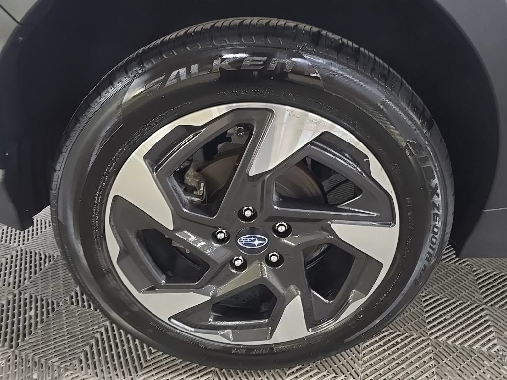 Used 2025 Subaru Crosstrek 2.5i Limited AWD/4WD image 18