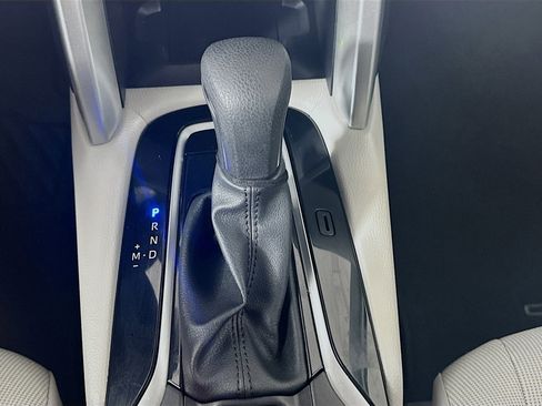 Used 2024 Toyota Corolla Cross LE image 25