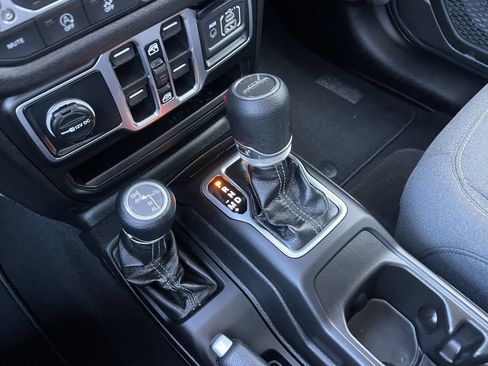 New 2026 Jeep Gladiator Sport AWD/4WD image 29