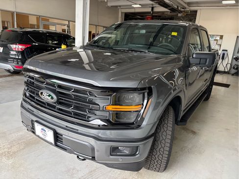 New 2026 Ford F150 XLT w/ Equipment Group 302A MID AWD/4WD image 4