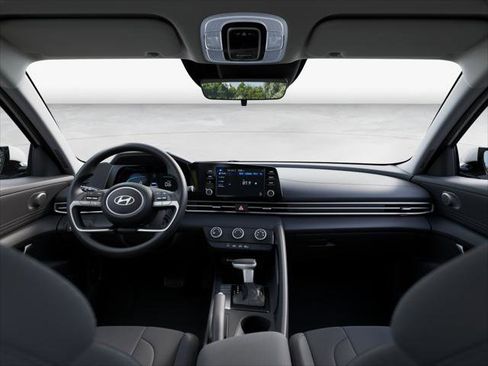 New 2026 Hyundai Elantra SE image 11