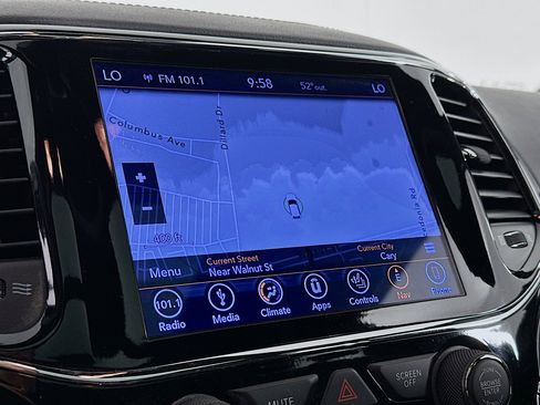 Used 2019 Jeep Grand Cherokee Overland image 22