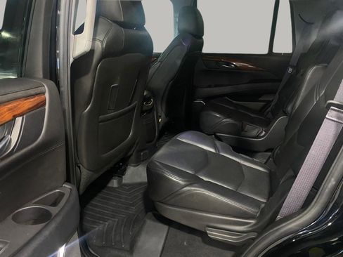Used 2015 Cadillac Escalade Premium AWD/4WD image 13