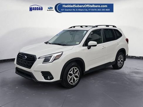 Used 2023 Subaru Forester Premium AWD/4WD image 1