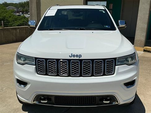 Used 2018 Jeep Grand Cherokee Overland AWD/4WD image 11